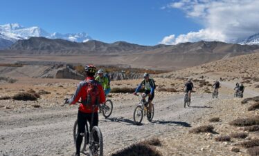 Mountain Biking to Annapurna circuit